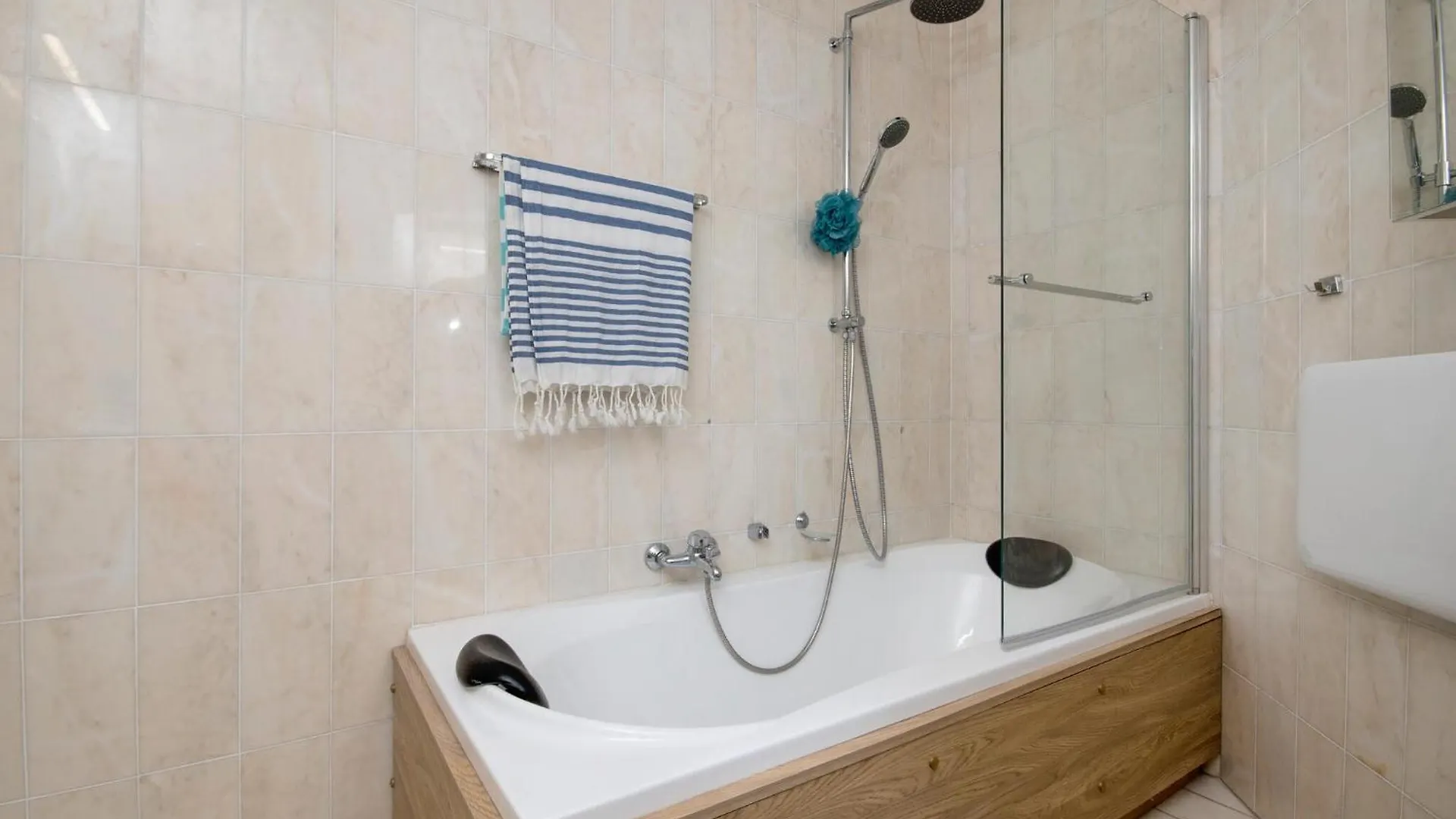 Stunning Apartment In Oostende With Wi-Fi 0*, Ostenda Belgia